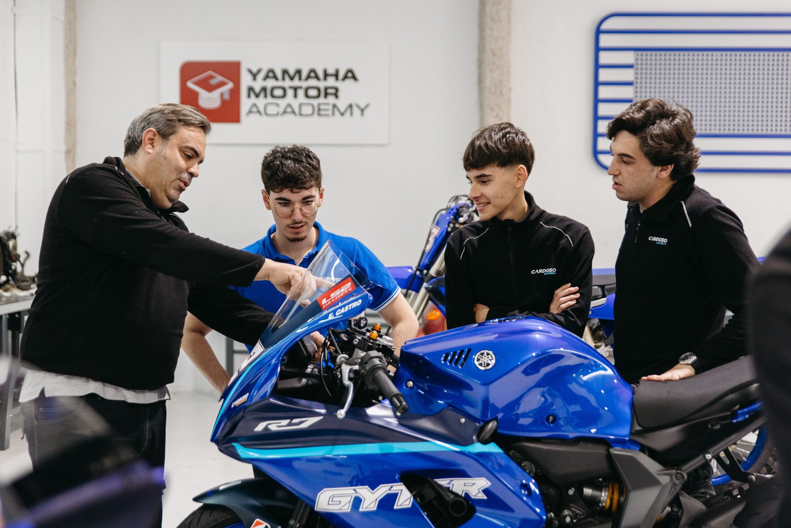 Alumnos mecanica de motocicletas y motorsport